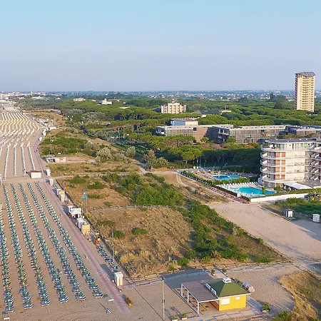 Jesolopalace &